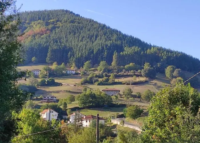 Holiday home Rural, Jardin, A 25 Minutos De Bilbao, Parking Gratuito